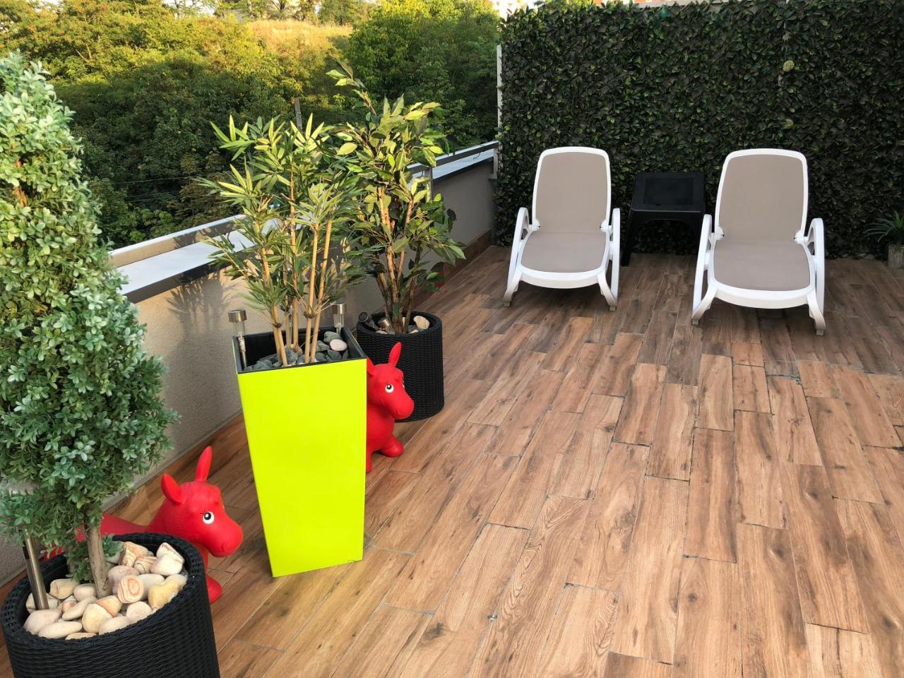 Relax Cluj Apartment And Terrace ภายนอก รูปภาพ